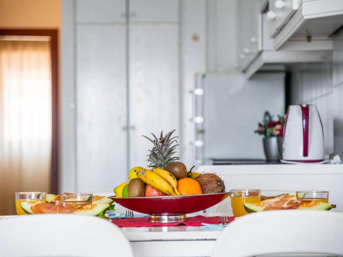 1 1 Beautiful Seafront With Balcony And Wifi Appartement Los Cristianos  Buitenkant foto