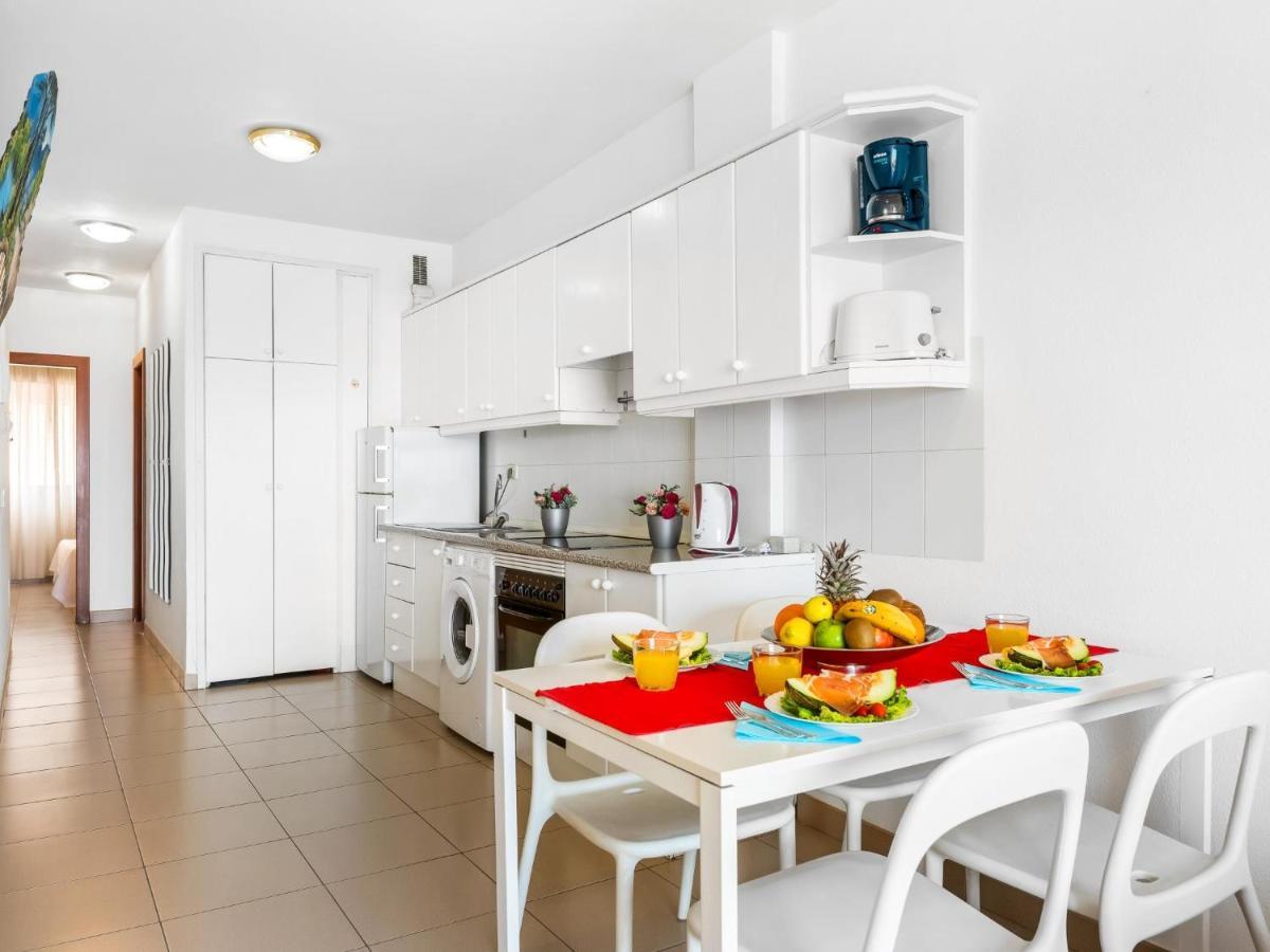 1 1 Beautiful Seafront With Balcony And Wifi Appartement Los Cristianos  Buitenkant foto
