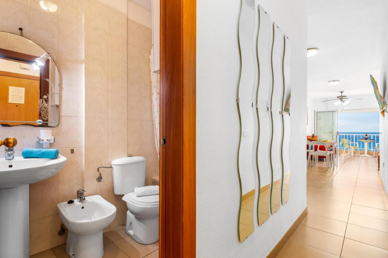 1 1 Beautiful Seafront With Balcony And Wifi Appartement Los Cristianos  Buitenkant foto
